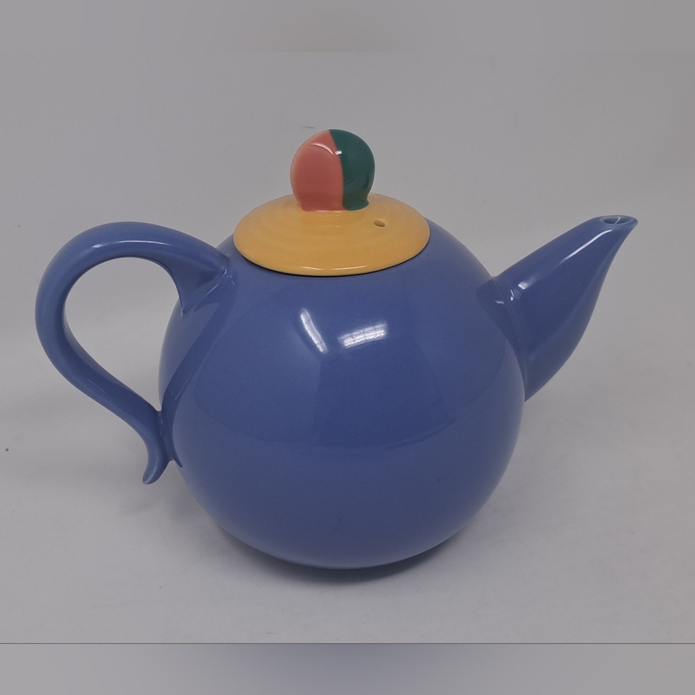 Lindt Stymeist Teapot Kitchen Coffee Colorways Blue Oval Japan Vintage 80s 90s